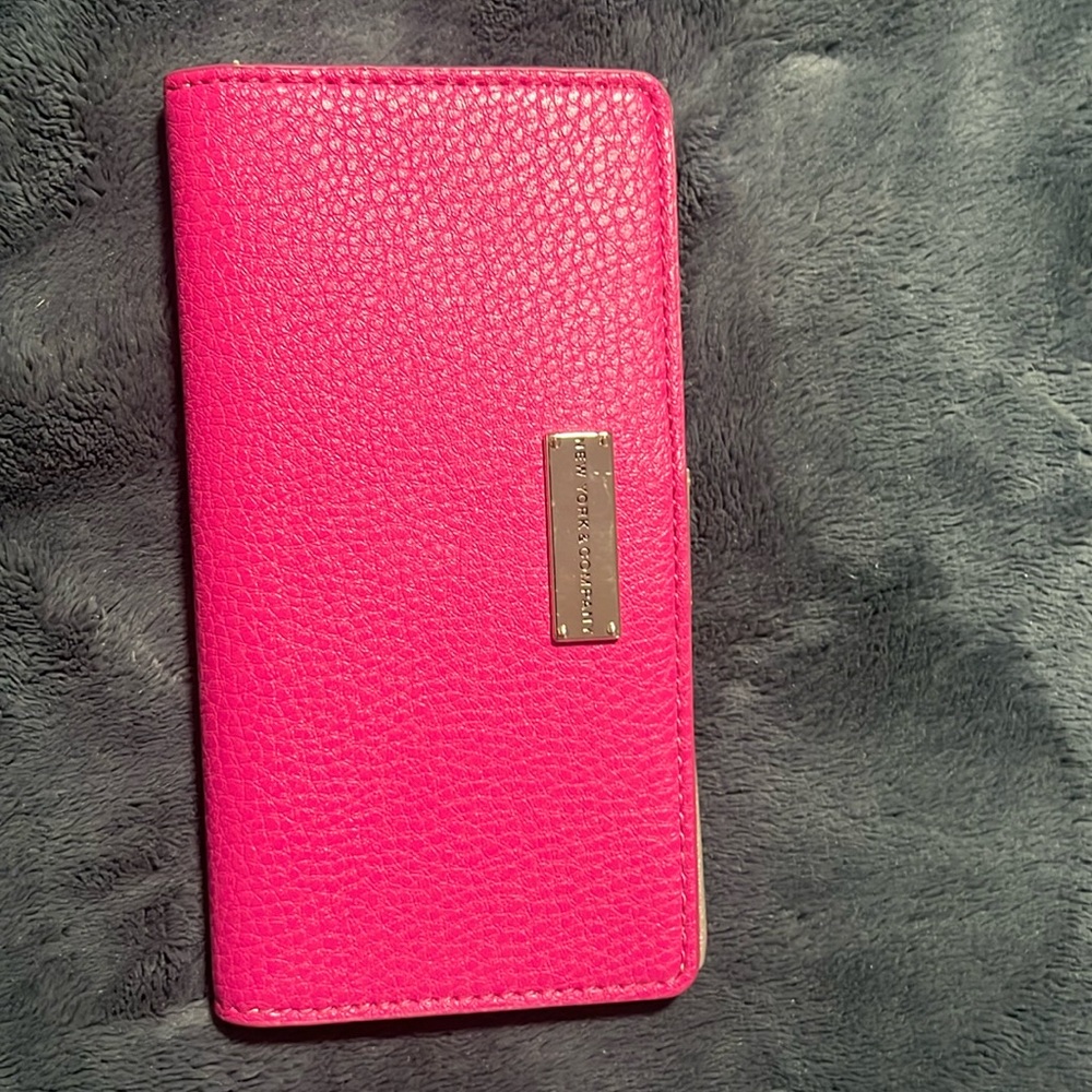 NWOT New York & Company hot pink slim wallet